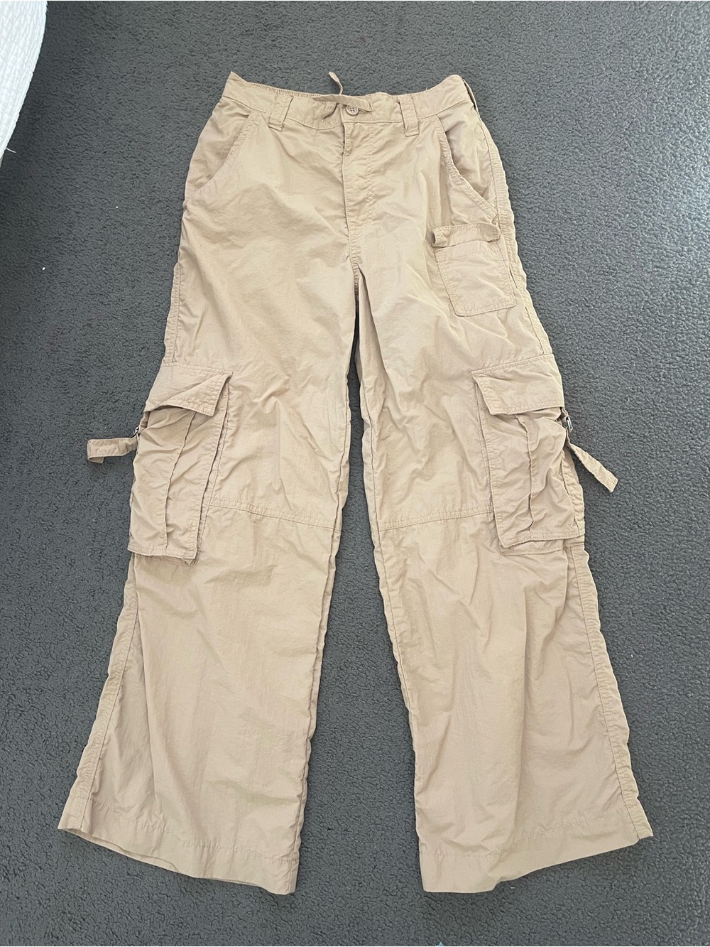 H&M Wide Leg Cargo Pants in Light Khaki